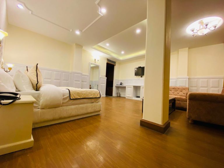 Hotel De Park interior, Shimla