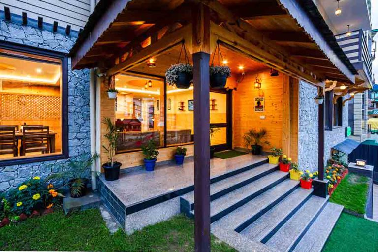 Hotel River Pine, Manali