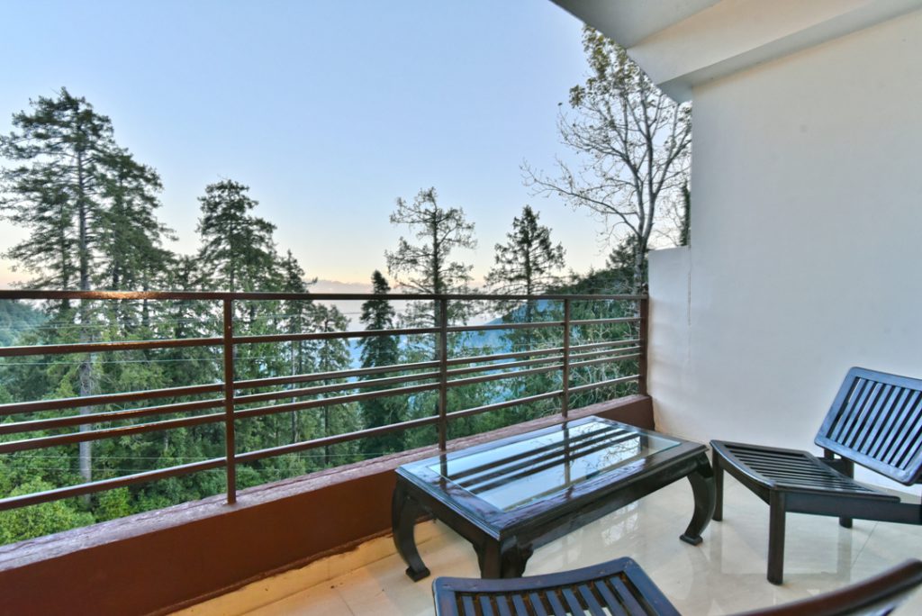 Hotel Satyam International guest room